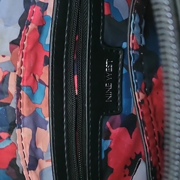 NWOT NINE West Crossbody Bag - Picture 3 of 3